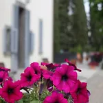 Hotel Montarioso