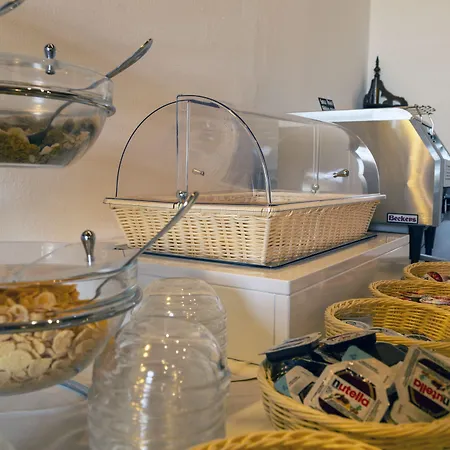 Montarioso Отель 3*