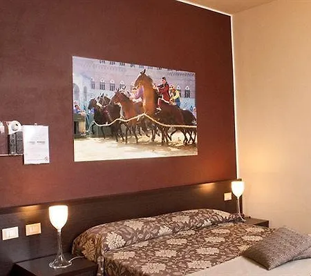 Otel Montarioso Siena